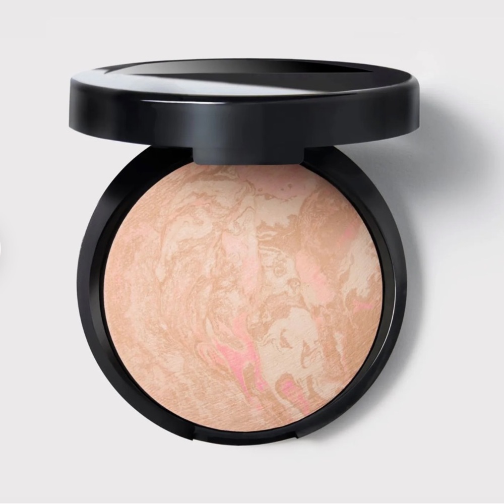 NEW Laura Geller Baked Balance-n-Brighten Color Correcting Foundation Porcelain